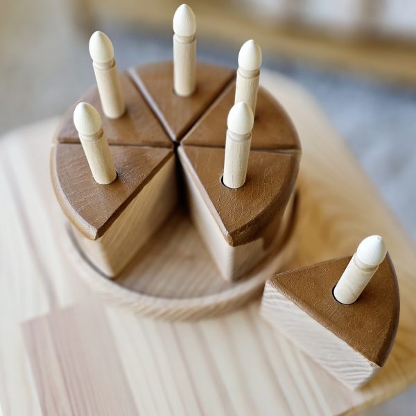עוגת יום הולדת מעץ מלא - שוקולד