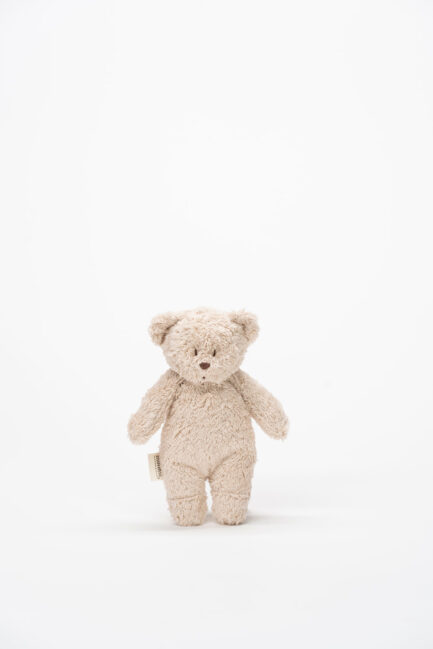 בובת דובי סנסורי, חול ים